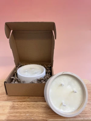 Geurkaars in Jesmonite bak